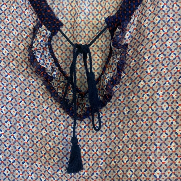 Tory Burch Gwenna Printed Tunic Top Size 2 Red and Blue Semi Sheer - Picture 4 of 10